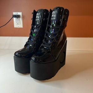 listing-status-banner